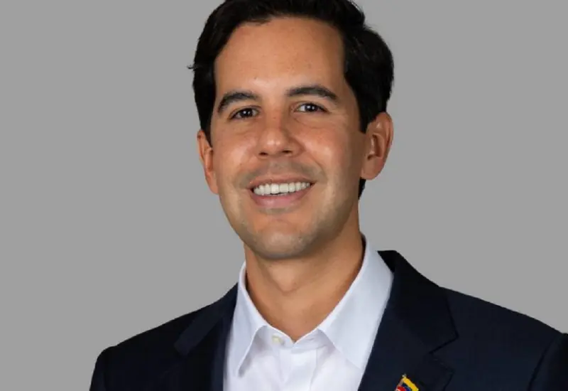 Retrato de Oliver Blanco, el opositor venezolano y vicecanciller para Europa y América del Norte, encargado de las relaciones con Estados Unidos.