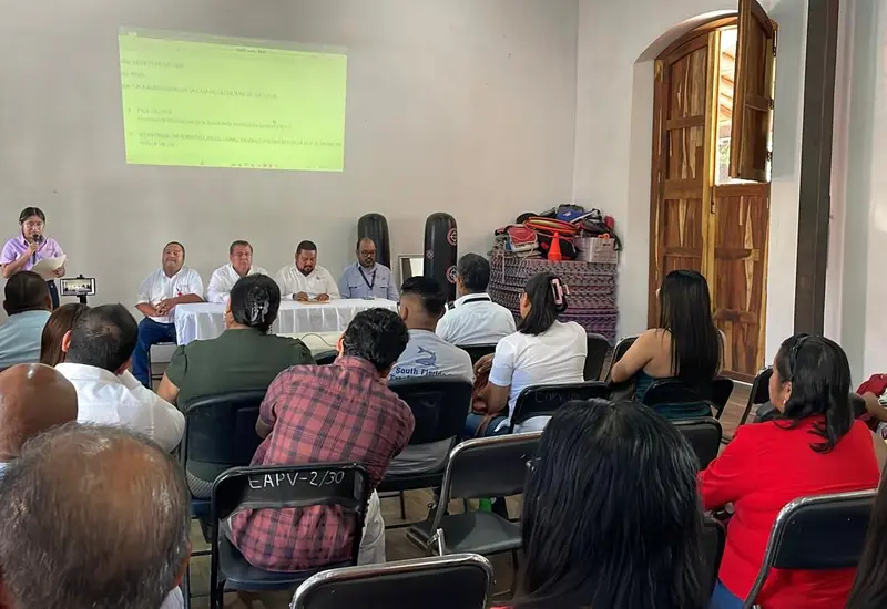 Autoridades sanitarias activan un protocolo preventivo para reforzar el cerco epidemiológico contra el sarampión y el gusano barrenador en el Istmo de Tehuantepec.