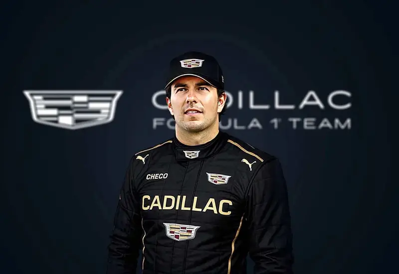 El piloto mexicano Sergio 'Checo' Pérez se prepara durante las pruebas previas al inicio de la temporada, marcando su regreso a la Fórmula 1.