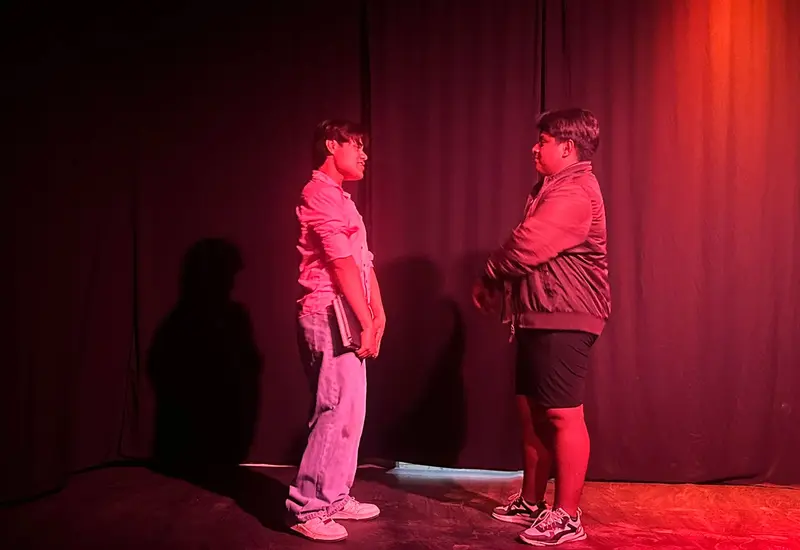 Entre risas y reflexión: “Princesos” cuestionó el machismo en el teatro.