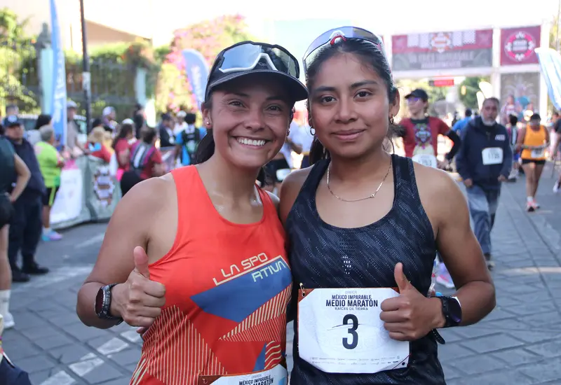 Las tlaxiaqueñas Jael Morales y Miriam Morales, impusieron su calidad. 