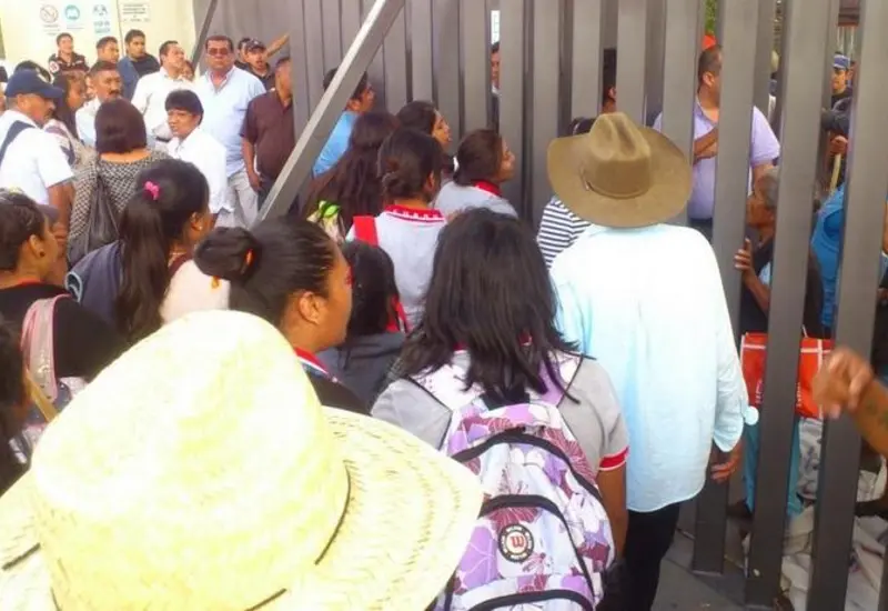 Congreso de Oaxaca modifica protocolos para visitantes.
