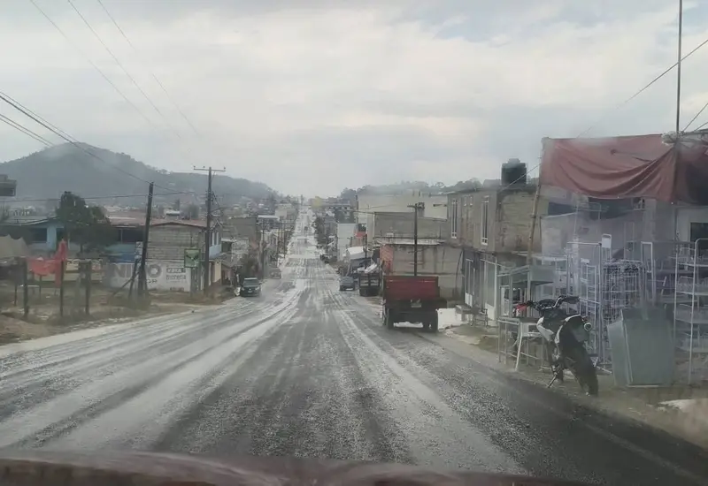 Las calles se cubrieron de blanco.