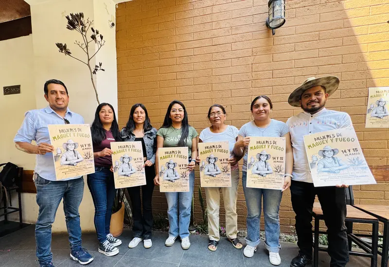 Cartel promocional del encuentro de mujeres mezcaleras llamado 'Mujeres de Maguey y Fuego', que se celebrará en el municipio de Ánimas Trujano.