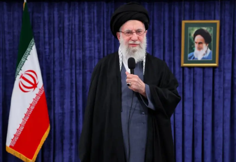 Fotografía del ayatolá Ali Jamenei, líder supremo de Irán, cuyo fallecimiento tras 36 años en el poder ha conmocionado a la nación.