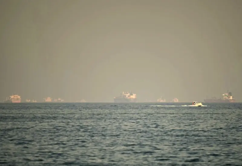Una vista del Estrecho de Ormuz, la principal ruta de exportación petrolera mundial, en el contexto de su cierre por la Guardia Revolucionaria de Irán.