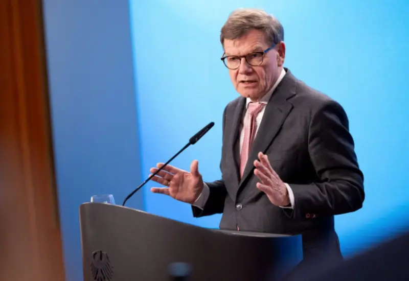 El ministro de Exteriores de Alemania, Johann Wadephul, en una fotografía oficial tras reafirmar el apoyo de su país a España.