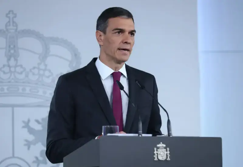 Pedro Sánchez, presidente del gobierno español, en una fotografía de archivo ilustrando la respuesta de España de 'no a la guerra' ante amenazas.